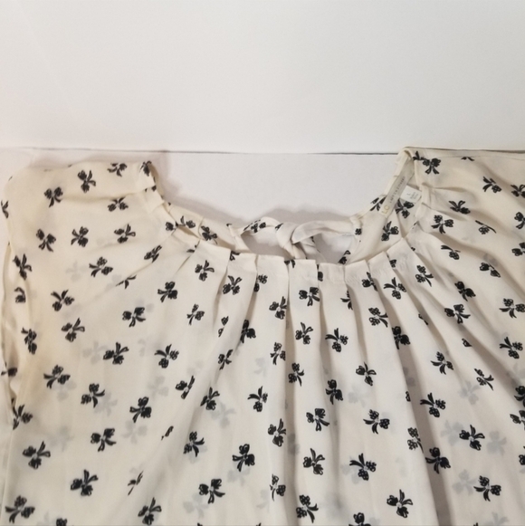 Lauren Conrad LC Key Hole Bow Print Blouse Lightweight Flowy Top Women's Medium - Picture 3 of 8